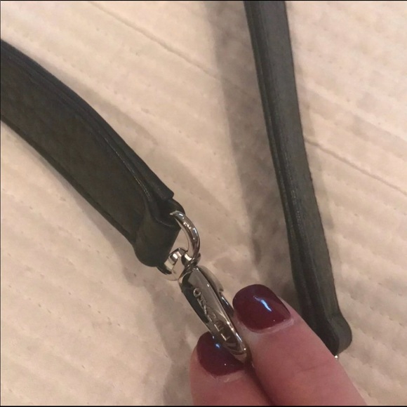 (SOLD) Chanel Executive Cerf Tote - Picture 3 of 7